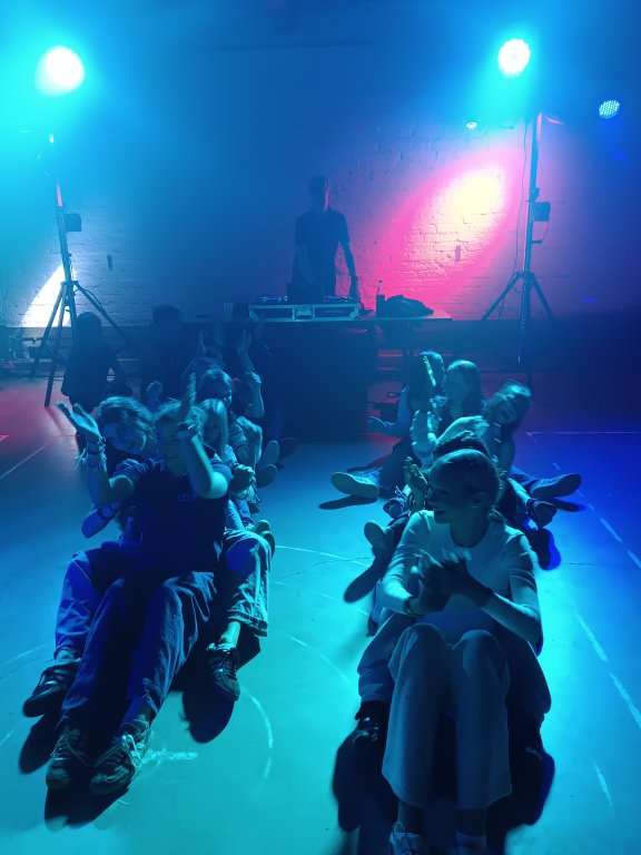 Ferienprogramm 2025_back to school_1 Ferienprogramm 2025_back to school_1